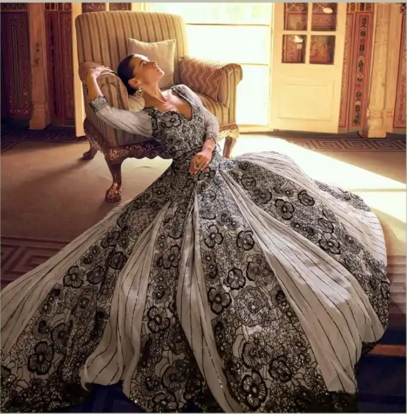  Heavy V Neck Gown - Pearl